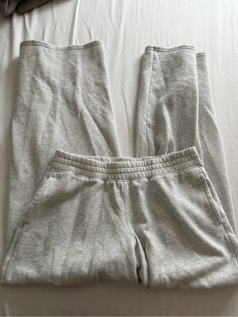 Hollister Light Heather Gray Straight Leg Sweatpants